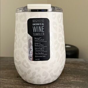 BRUMATE Limestone Leopard Uncork’d Insulated Wine Tumbler w/lid*limited NIB